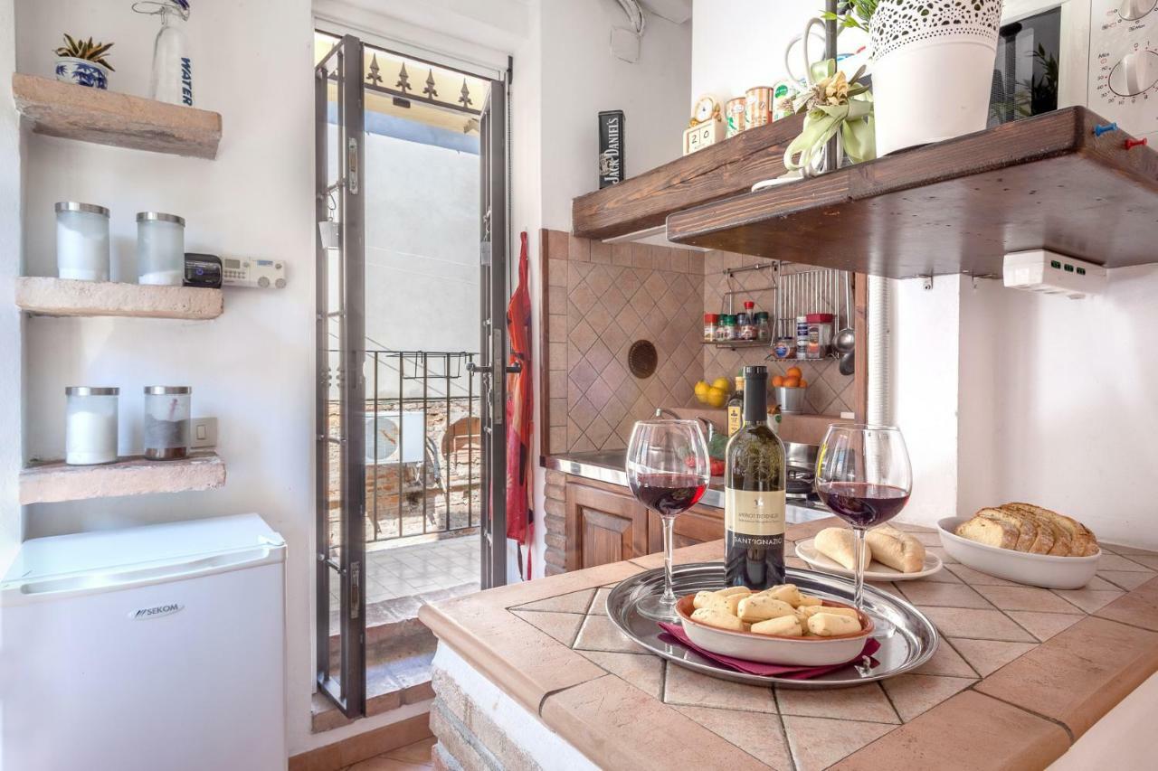 Ferrara Mercato Fancy Studio Экстерьер фото
